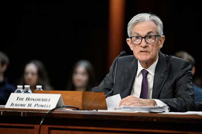 Chủ tịch Fed Powell cam kết sửa đổi chính sách debanking với crypto, giữ nguyên lãi suất giữa áp lực thị trường